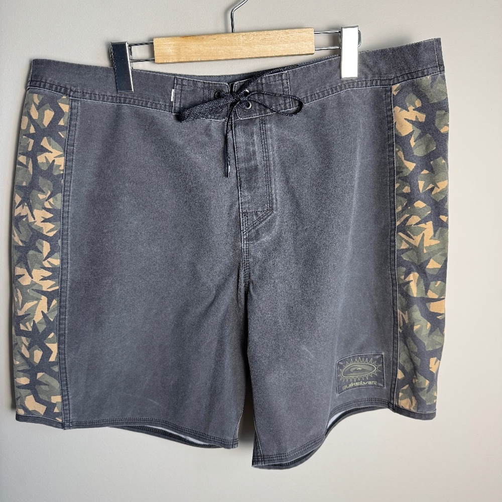 Quiksilver Highline Men's Hybrid Board‎ Shorts Gray 38 Beach Surf Skateboard